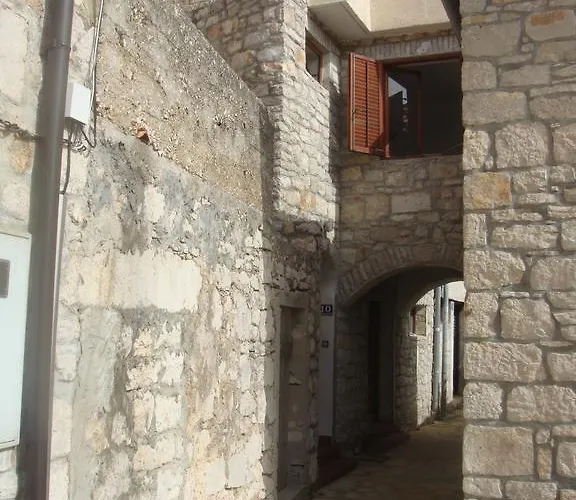 Klarin - Old Stone House Appartamento *